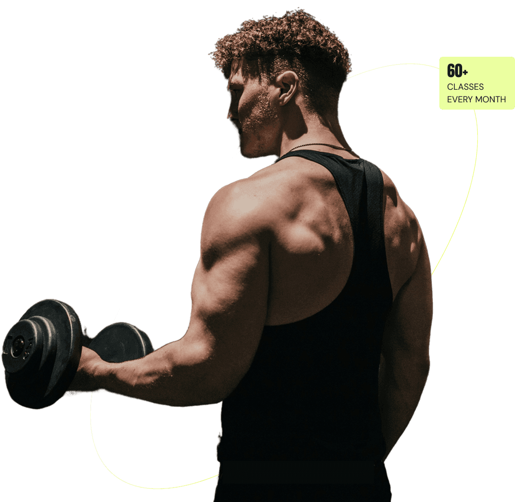 Coach sportif PulseForge prêt à accueillir un nouvel adhérent